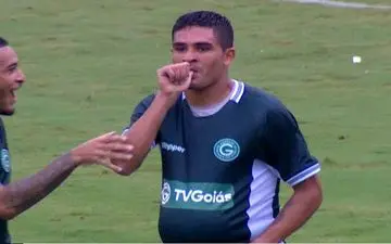 بازیکن خارجی امروز رسما پرسپولیسی می شود