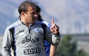 توصیه سرمربی سابق استقلال؛شجاعیان باید بداند استقلال با تیم های دیگر فرق دارد