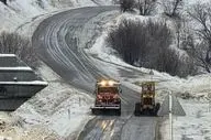 انجام بیش از۶۰۰۰ کیلومتر باند عملیات برف‌روبی در محورهای مواصلاتی استان کرمانشاه 