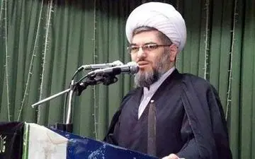 استعفای جنجالی امام جمعه نظرآباد در نماز عید فطر