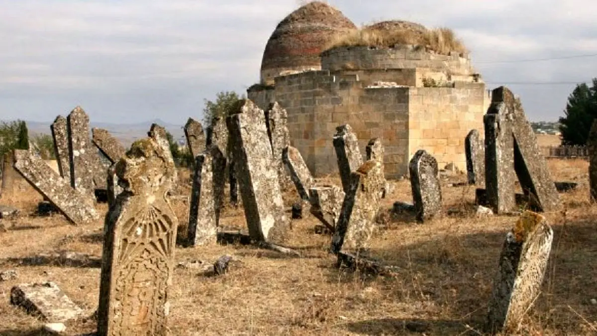 قبرستانی مخوف به قدمت یک تاریخ|گورستان جن تیس کجاست؟
