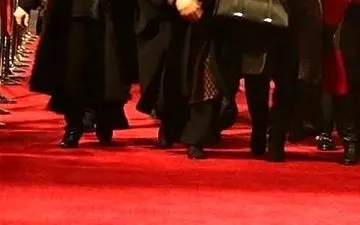 "فرش قرمز" در جشنواره فیلم فجر مصداق کامل تقلید از الگوهای غربی است