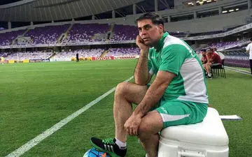 آذری: نه قرمزم نه آبی سبز سبزم