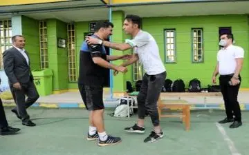 عنایتی با مصدومیت به دیدار مجتبی حسینی رفت