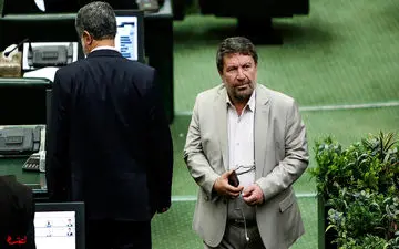 واقعاً نگران تیم اقتصادی جدید دولت هستیم/مشکلات مملکت به گونه‌ای است که مسائل جناحی و سیاسی فرع محسوب می‌شود