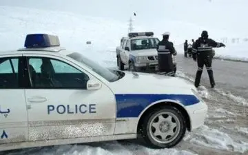 ‍ تردد در محورهای اورامانات و گردنه‌های کرمانشاه تنها با زنجیر چرخ امکان‌پذیر است 