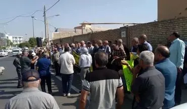 بازنشستگان در این شهرها تجمع اعتراضی کردند