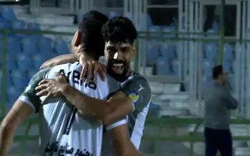 گل سوم ذوب‌آهن به استقلال + ویدئو