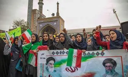 حضور پرشور مردم کرمانشاه در راهپیمایی روز دانش آموز به روایت تصویر