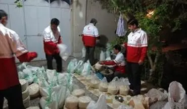 ۴ هزار بسته غذایی در قالب طرح همای رحمت در یزد توزیع شد