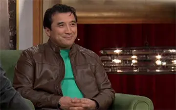 خداداد عزیزی و ماجرای عجیب برنامه ماه عسل + فیلم