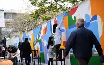 در منطقه ۷ شهرداری تهران انجام شد؛
رنگ آمیزی جداره‌های شهری با مشارکت شهروندان