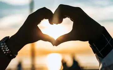 چگونه عاشق خودمان باشیم؟