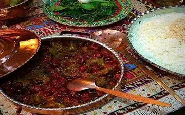 طرز تهیه خورش آلبالو با گوشت قرمز | همه عاشقش میشن!