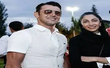 امین حیایی و همسرش به همراه رویا نونهالی در جشن حافظ