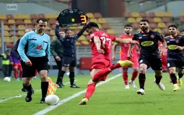 پرسپولیسی‌های فولاد از جان مایه گذاشتند (عکس)