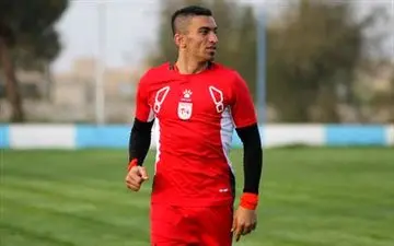 دوست دارم در تراکتورسازی بمانم/ از چند تیم پیشنهاد دارم