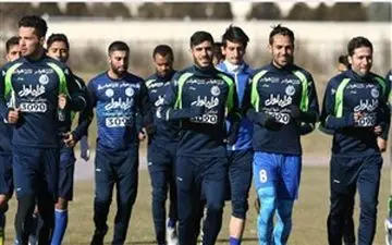 انصاری آمد، مگویان همچنان غایب است