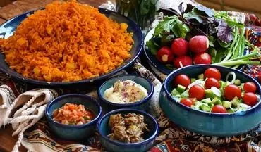 طرز تهیه دمی گوجه فرنگی؛ غذای ساده و خوشمزه با سیب‌زمینی