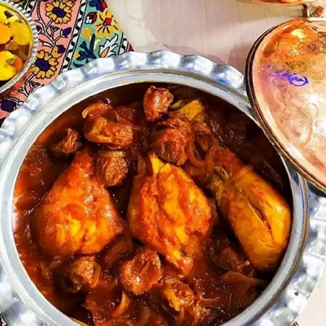 مواد لازم و طرز تهیه خورشت آلو مسما