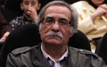 کنایه هنرپیشه سرشناس به شایعه درمان کرونا با ادرار شتر، روی آنتن زنده تلویزیون!