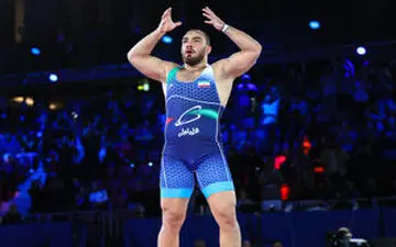 فینالیست شدن زارع با انتقام شیرین از آکگل 