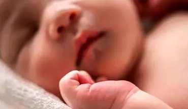  اهمیت تغذیه نوزاد با شیر مادر 