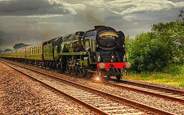 لحظه پرت شدن یک کودک به فضای میان قطار شهری و سکو