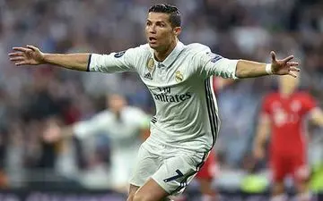 صعود کهکشانی ها به نیمه نهایی / شکست دوباره استاد مقابل شاگرد