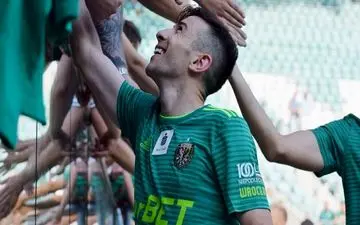 لژیونر پرسپولیسی دیپورت می‌شود؟