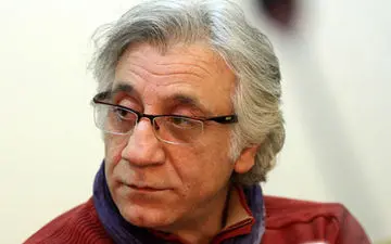 عکس/ مسعود رایگان میان زلزله‌زدگان سرپل ذهاب