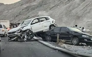 تصادف زنجیره‌ای در بابل ۱۴ مصدوم برجا گذاشت