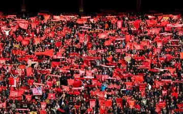 پرچم ژاپن دردسرساز شد/ شجاعی در آغوش برانکو