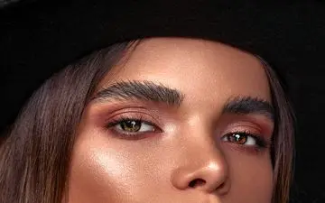 کاشت ابروی بدون جراحی و درد با میکرو کاشت ابرو