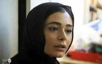 پوشش و گریم سانیا سالاری در نمایش «ترانه های قدیمی؛ پیکان جوانان»