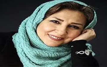  تیپ تابستانه مرجانه گلچین در تئاتر