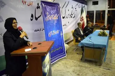 گزارش تصویری از کارگاه سواد رسانه‌ای و تجلیل از سه خبرنگار در حاشیه چهاردهمین نمایشگاه کتاب 