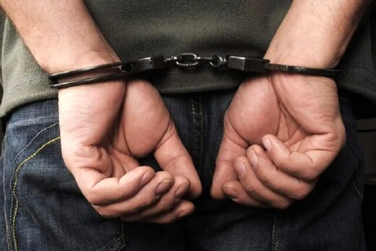 جوان قاتل هنگام آتش زدن جسد پدر دستگیر شد | قتل در سایه خشونت خانوادگی؟