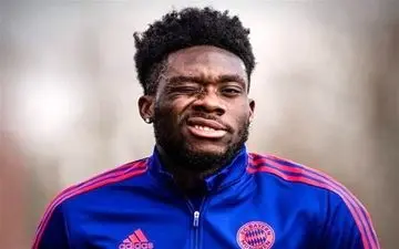  مدیر برنامه‌های دیویس: ضرب‌الاجل بایرن منصفانه نیست 