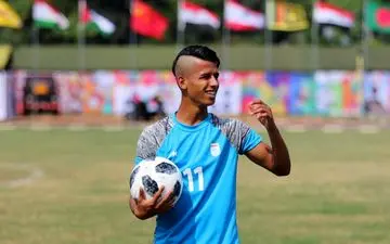 تذکر به قائدی برای مدل موهای جنجالی!