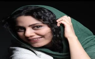 تیپ و ژست های مونا فرجاد در استودیو عکاسی (عکس)