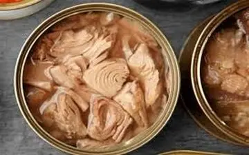 تن ماهی نخورید!