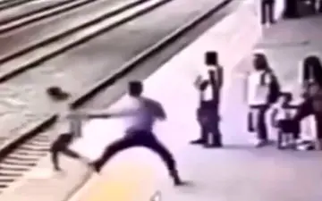 نجات لحظه آخری زن جوان از خودکشی