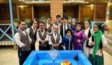 تجربه منحصر به فرد خوردن غذا در رستورانی که همه کارکنان آن کوتاه قامت هستند + فیلم 