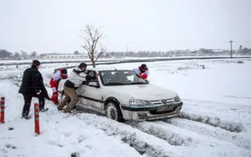امدادرسانی به 450 نفر گرفتار شده در برف و کولاک در اردبیل