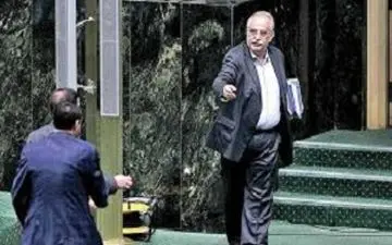 وزیر اقتصاد از مجلس کارت زرد گرفت + فیلم
