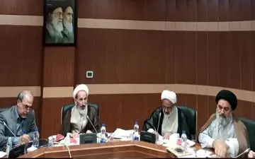 حضور حجت‌الاسلام حاجی صادقی و سردار جوانی در جلسه کمیسیون سیاسی مجلس خبرگان