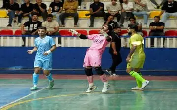 گزارش تصویری |تقسیم امتیازات در دربی حساس مرکزی/جدال شهرداری ساوه و آلومینیوم اراک برنده نداشت