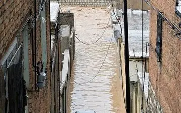 نجات ۳۹نفر از مردم پلدختر از محاصره سیل‌ 