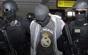 عملیات پلیس مالزی برای دستگیری تروریست های داعشی + فیلم